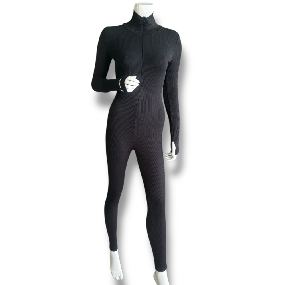 Lucky Label Black Long Sleeve Ribbed Knit  Zip Up Bodysuit.  Women’s Size Large